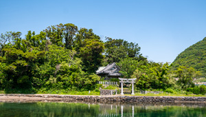 志々伎神社［沖ノ宮］（平戸市）