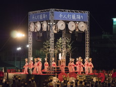 山鹿燈籠祭：千人燈籠踊り