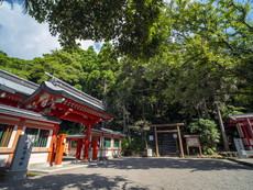 鵜戸稲荷神社と恵比須神社、及び登山口