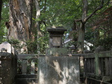 後藤神社の御祭神は、増焼大明神と通称される後藤増焼太夫です。